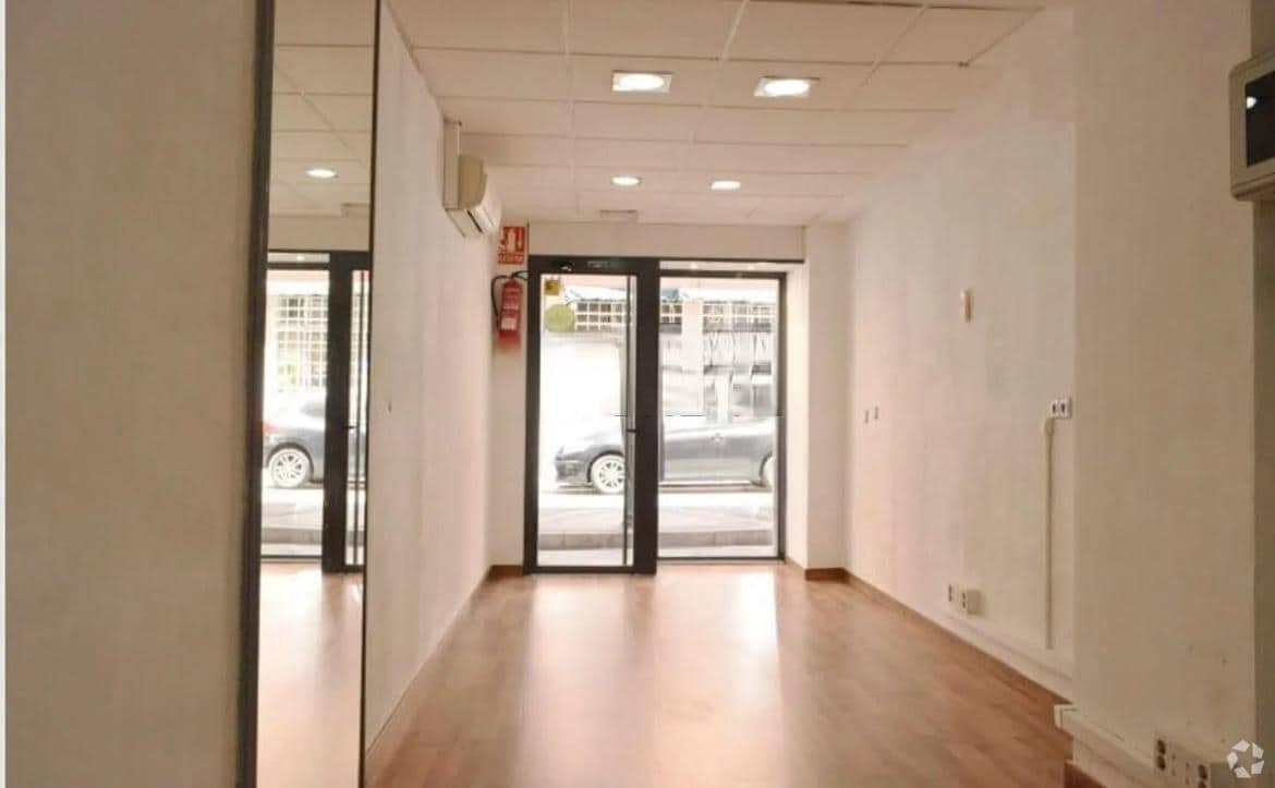 Madrid, MAD 28045 - Unit Puerta L3 -  - Interior Photo - Image 2 of 15