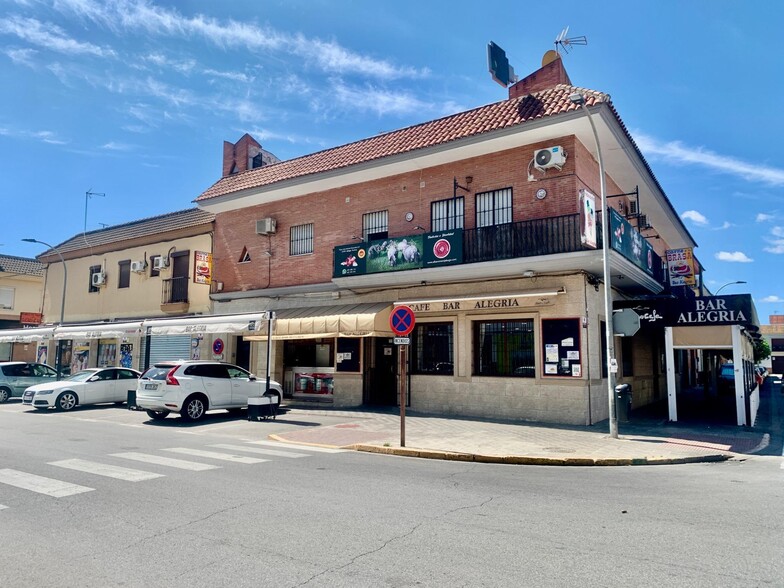 Calle Javier Lasso de la Vega, 17, La Rinconada, Sevilla for sale - Building Photo - Image 3 of 32