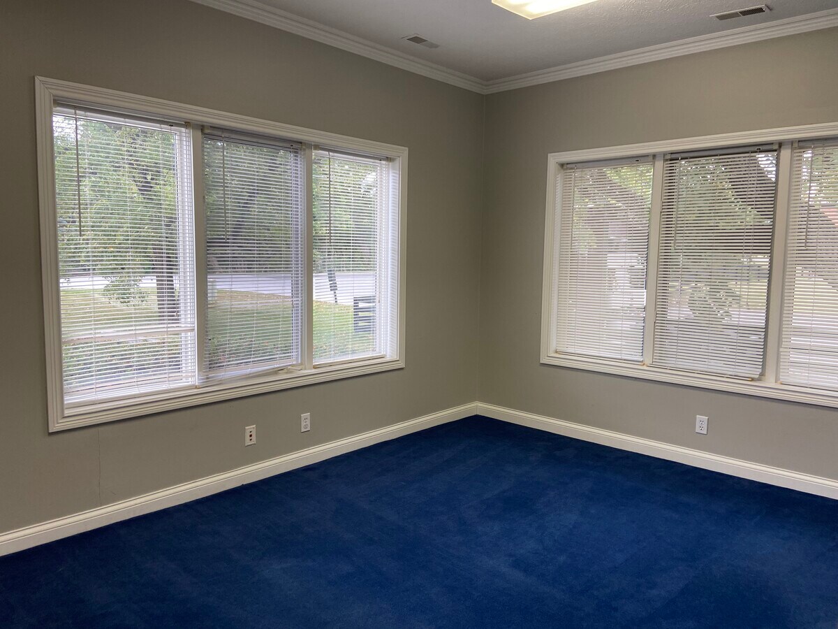 9933 Eller Rd, Fishers 46038 UK