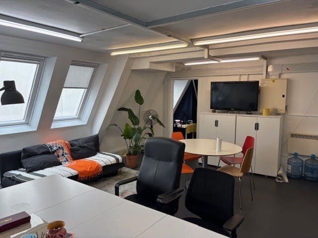 113-115 Fonthill Rd, London to rent Interior Photo- Image 1 of 5