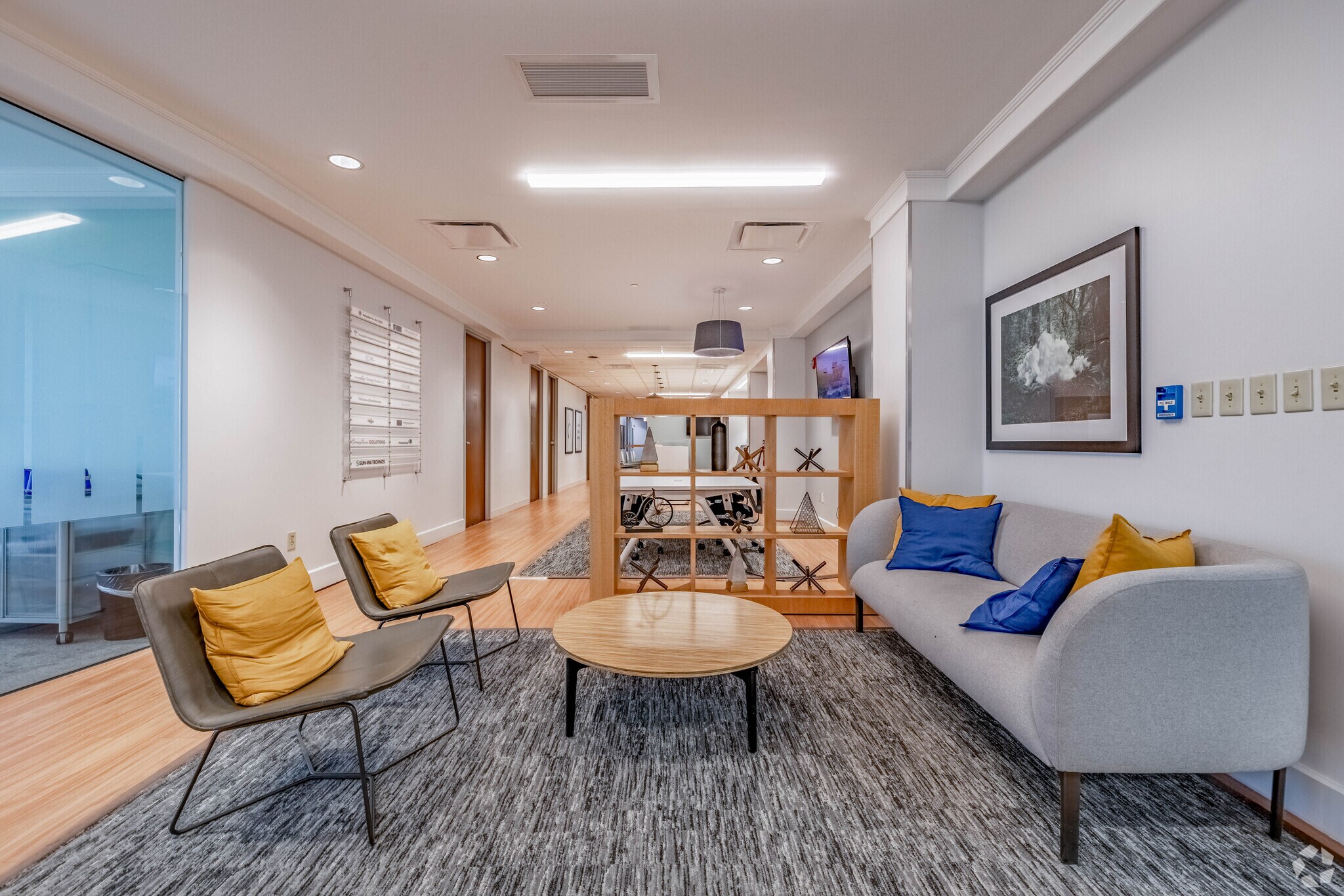 8044 Montgomery Rd, Cincinnati, OH to rent Building Photo- Image 1 of 27