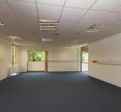 Westbourne Rd, Birmingham to rent Interior Photo- Image 1 of 5