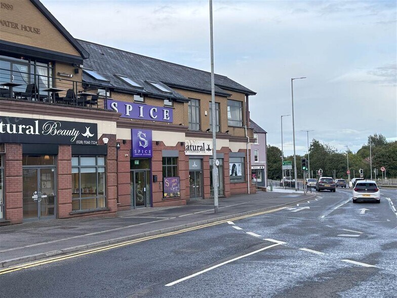 27 Linenhall St, Lisburn to rent - Building Photo - Image 3 of 8
