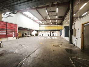 Light Industrial in Buc for sale Interior Photo- Image 2 of 3