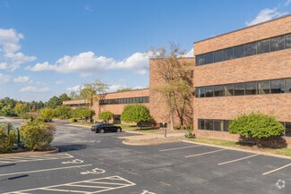 More details for 945-951 Hornet Dr, Hazelwood, MO - Office for Sale