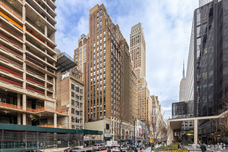 14 Penn Plaza, New York, NY for rent - Building Photo - Image 1 of 7