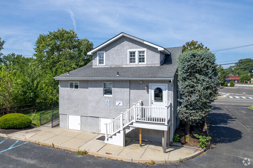 455 Woodland Ave, Cherry Hill, NJ for rent - Building Photo - Image 2 of 19