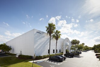 10300 NW 19th St, Miami, FL for rent Building Photo- Image 1 of 1