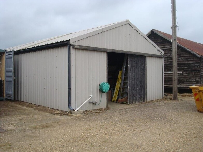 11 Southill Rd, Biggleswade for sale - Building Photo - Image 1 of 1