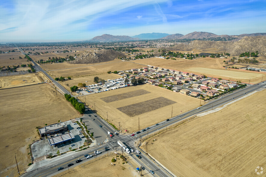 Moreno Beach Gateway, Moreno Valley, CA for rent - Building Photo - Image 3 of 4