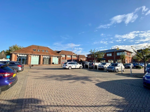 Chapel St, Thatcham to rent - Building Photo - Image 3 of 3