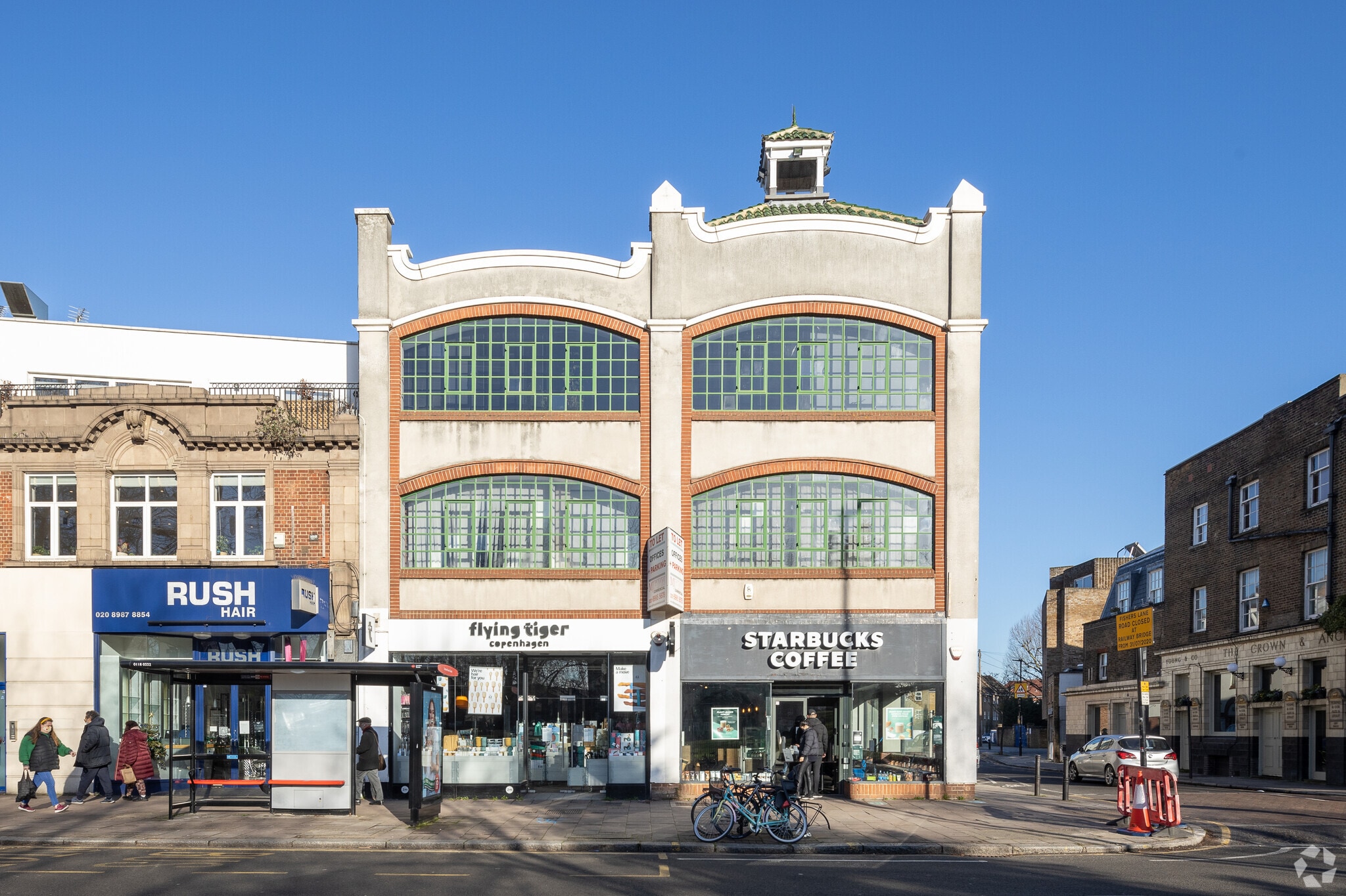376-378 Chiswick High Rd, London to rent Building Photo- Image 1 of 5