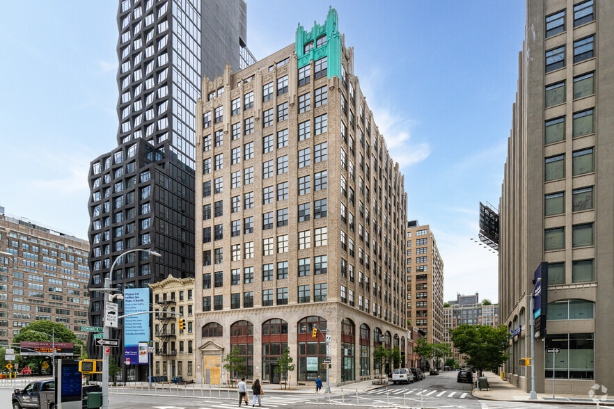 121 Varick St, New York 10013 - Office for Rent | LoopNet UK