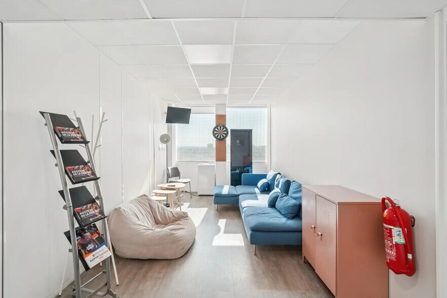 Office in Pantin to rent - Interior Photo - Image 3 of 9