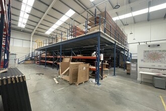 Western Rd, Bracknell to rent Interior Photo- Image 2 of 2