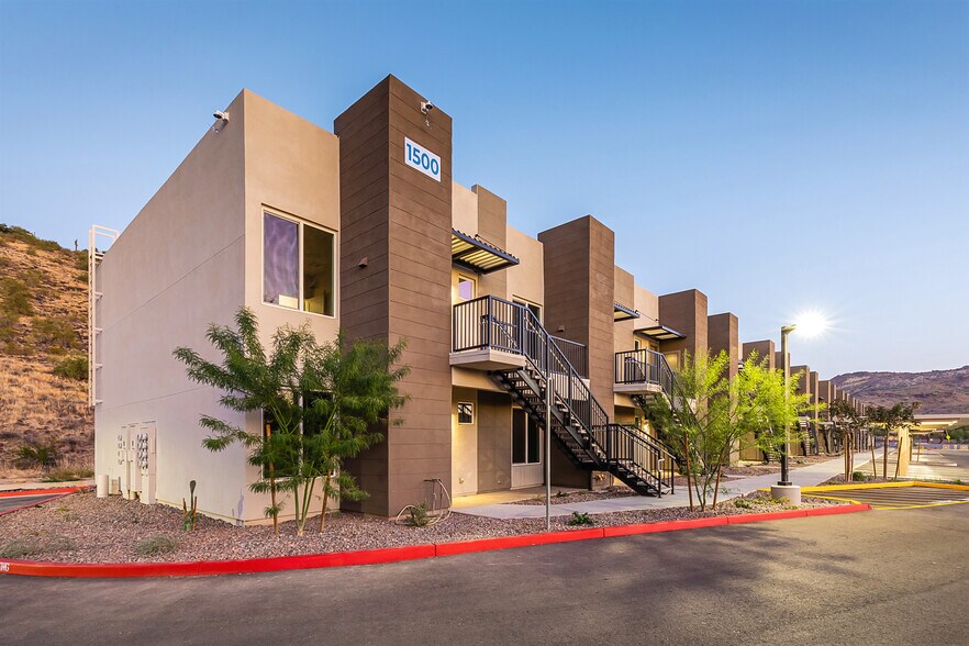 1500 W Thunderbird Rd, Phoenix, AZ 85023 UK