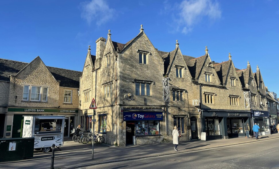 1 High St, Witney to rent - Primary Photo - Image 1 of 5