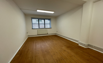 2-8 Anton St, London for rent Interior Photo- Image 2 of 2