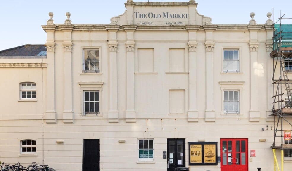 11 Upper Market St, Hove to rent - Building Photo - Image 2 of 26