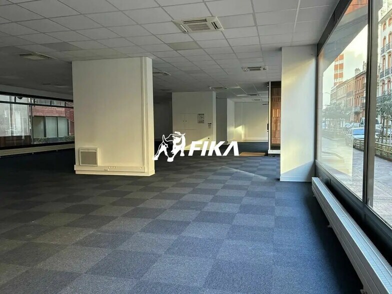 Office in Toulouse to rent - Building Photo - Image 2 of 8