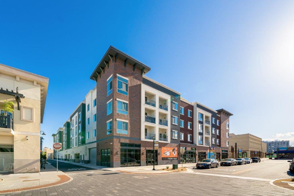 1551 Market St, Redding, CA to rent Building Photo- Image 1 of 9