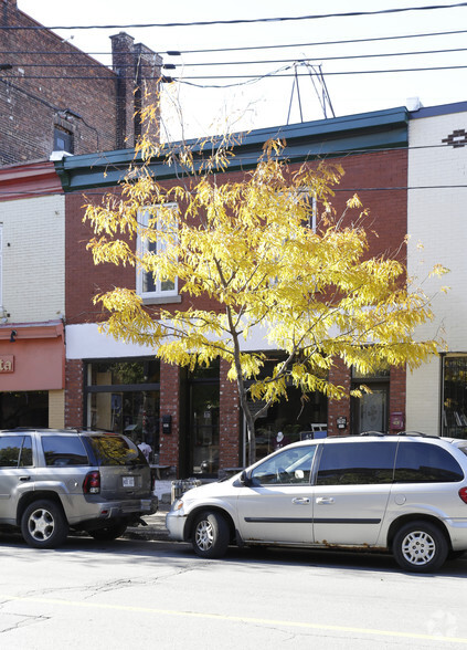 205-207 Av Fairmount O, Montréal, QC for sale - Primary Photo - Image 1 of 2