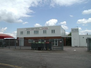 Leyden Rd, Stevenage for rent Building Photo- Image 1 of 8