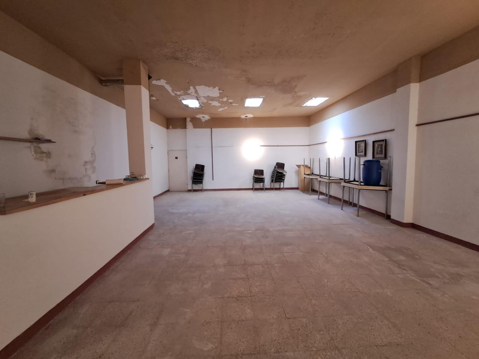Retail in Vilanova del Camí, Barcelona to rent Primary Photo- Image 1 of 3