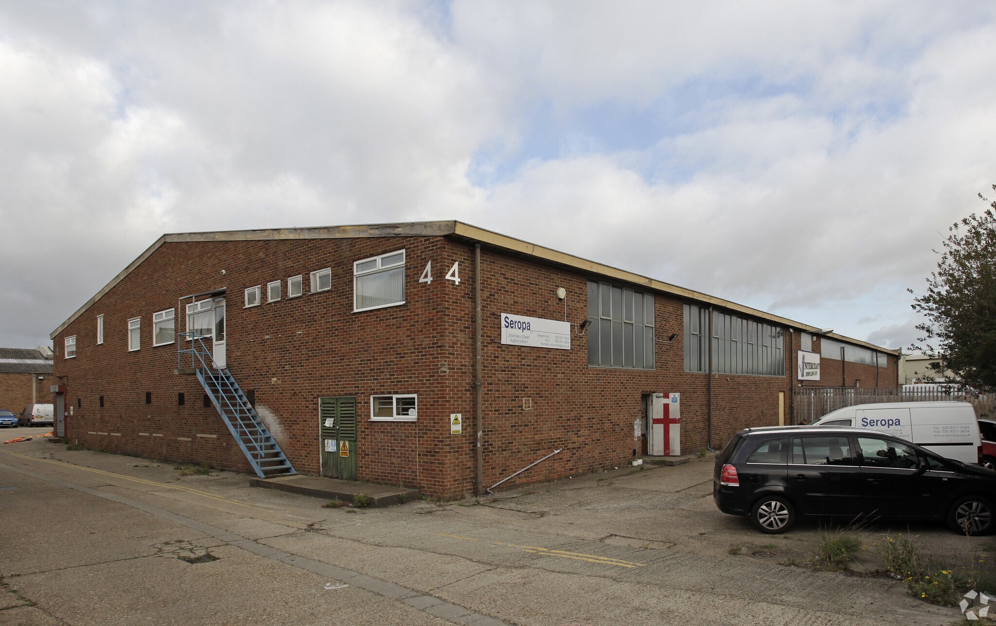 Crabtree Manorway S, Belvedere for sale Primary Photo- Image 1 of 1