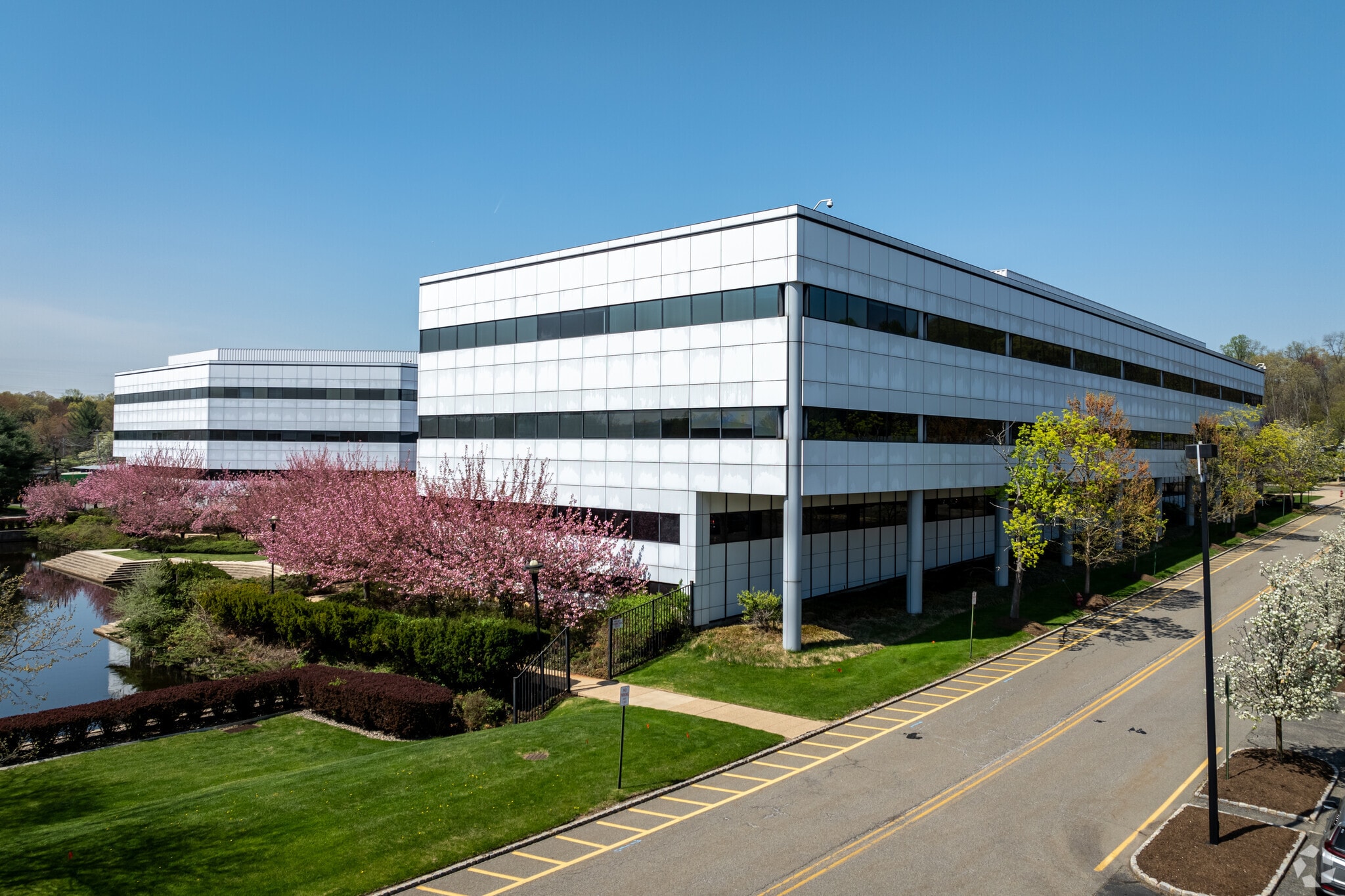 2 Gatehall Dr, Parsippany, NJ for sale Primary Photo- Image 1 of 1