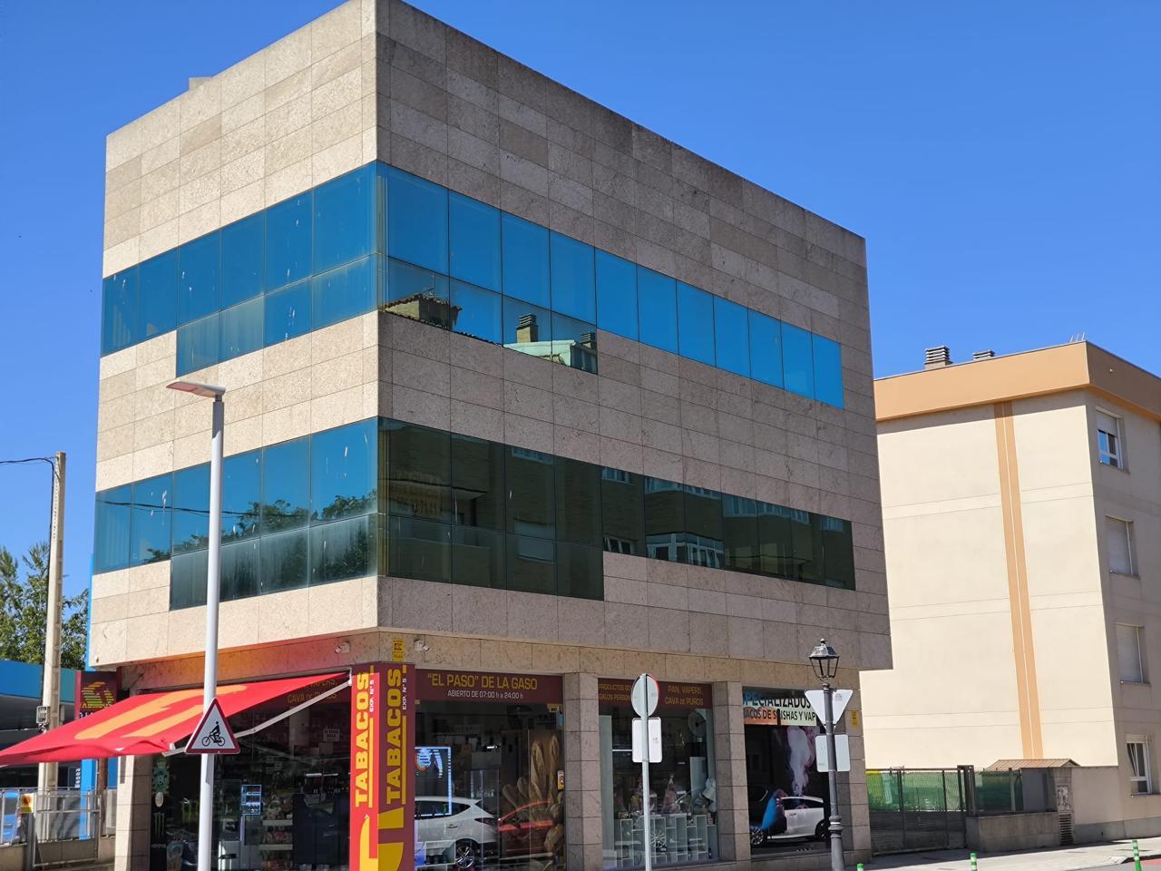 Office / Retail in Ávila, Ávila to rent Building Photo- Image 1 of 5