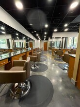 212 Washington Ave, Towson, MD to rent Interior Photo- Image 2 of 28