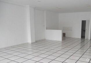 Retail in Toledo, Toledo to rent Interior Photo- Image 1 of 2