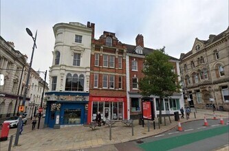 42 Queen Sq, Wolverhampton to rent Building Photo- Image 1 of 3