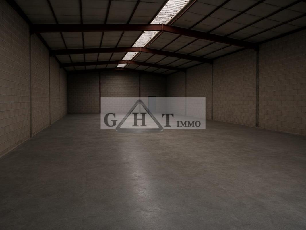 Industrial in Bondoufle to rent Building Photo- Image 1 of 4