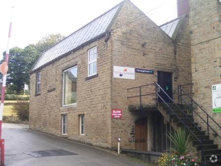 Penistone Rd, Huddersfield to rent - Building Photo - Image 2 of 6