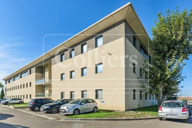Office in Marseille for sale - Building Photo - Image 1 of 31