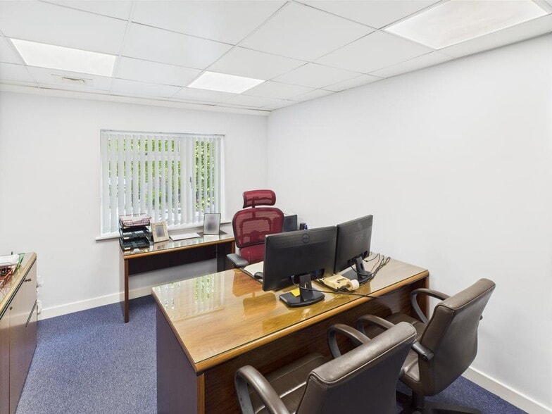 1324-1326 High Rd, London for sale - Building Photo - Image 2 of 21