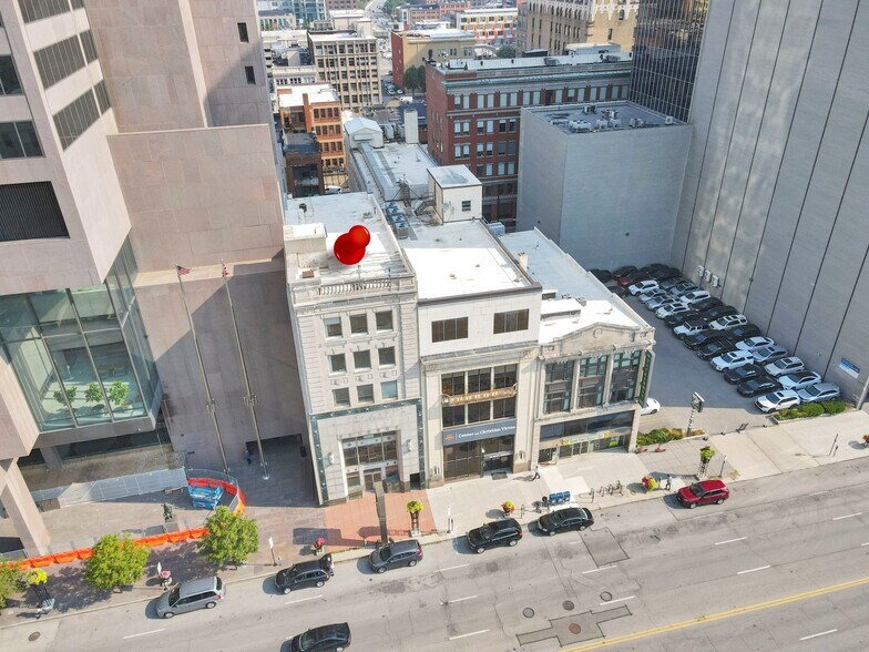 60 E Broad St, Columbus, OH for sale - Building Photo - Image 1 of 24