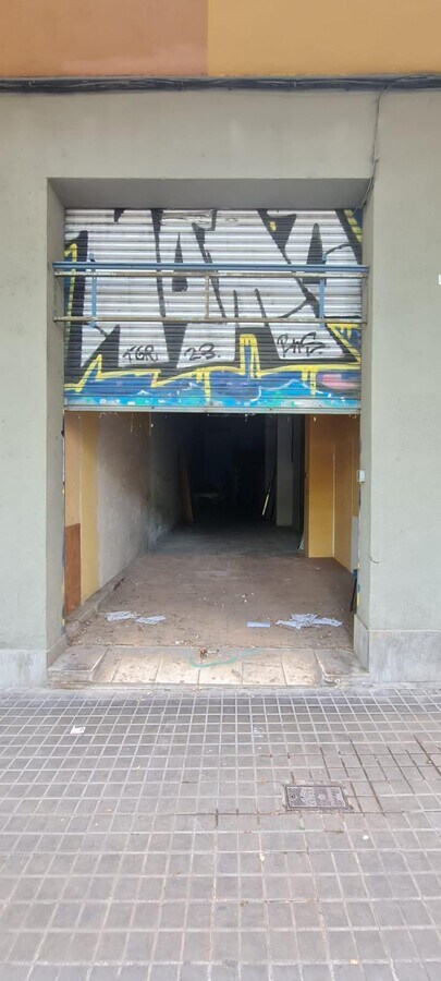 Barcelona, BAR 08028 - Unit - -  - Interior Photo - Image 1 of 10