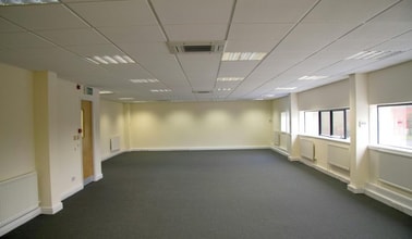 Heaton Ct, Warrington to rent Interior Photo- Image 1 of 2