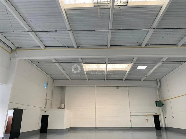 Light Industrial in Bonneuil-sur-Marne to rent - Interior Photo - Image 3 of 5