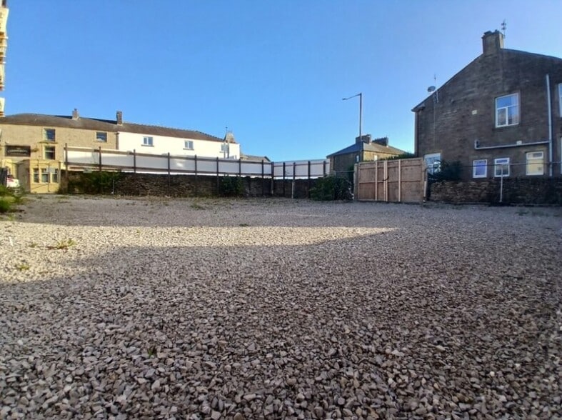 Keighley Rd, Colne to rent - Building Photo - Image 2 of 3