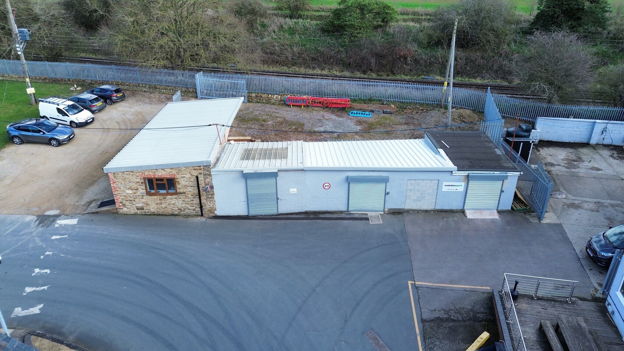 Unit 8 Cherwell Valley Business Park, Adderbury, Twyford to rent Building Photo- Image 1 of 13