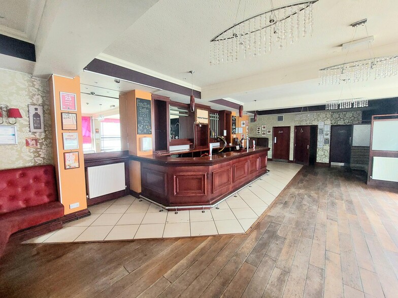 64-66 North Lindsay St, Dundee for sale - Building Photo - Image 3 of 3