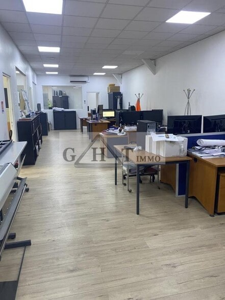 Office in Alfortville to rent - Interior Photo - Image 3 of 4