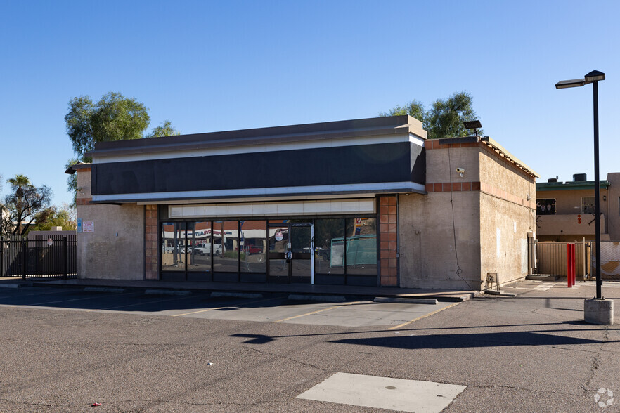 2401 E McDowell Rd, Phoenix, AZ for rent - Primary Photo - Image 1 of 8