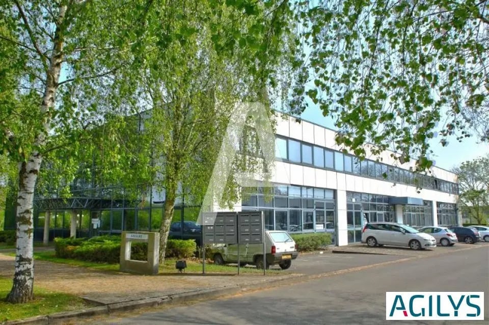 Location Local d'activités 443 m² - Photo 1