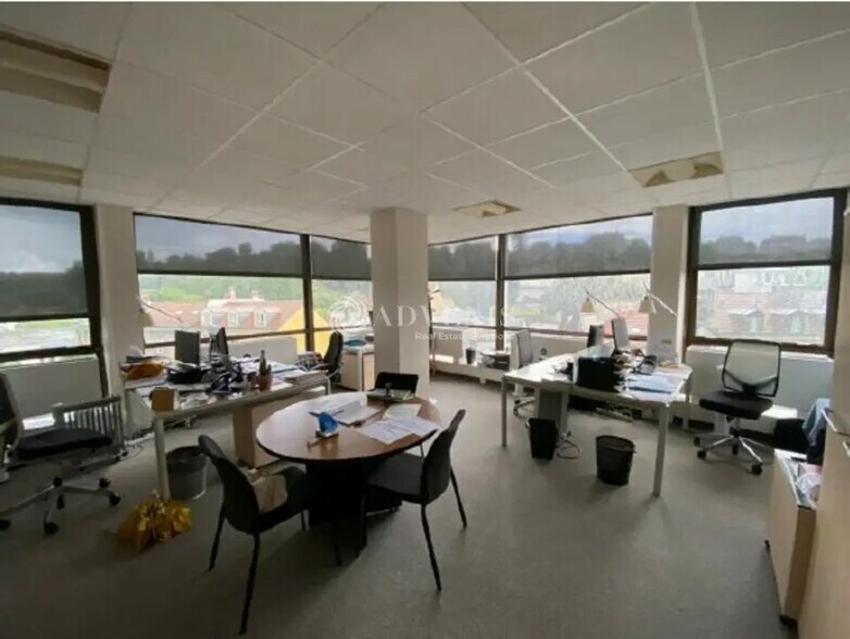 Office in Saint-Cloud to rent - Interior Photo - Image 3 of 9