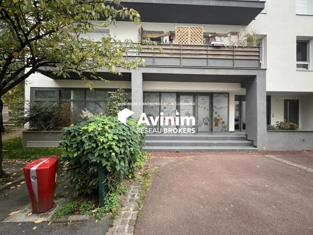 Vente Commerce 220 m² - Photo 1